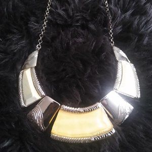 Fashionable Necklace